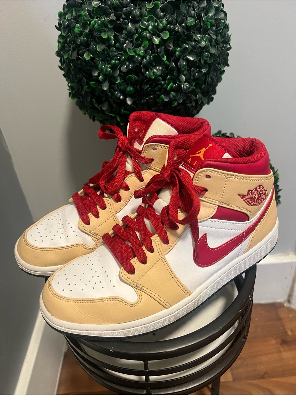 Jordan Air Jordan 1 Mid Light Curry  Cardinal Red size men 8 women 9.5